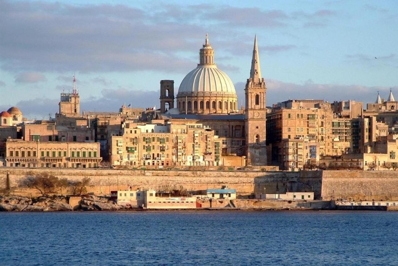 Spacious 3 Bedroom Apartment In The Heart Of St Julians Saint Julian's エクステリア 写真