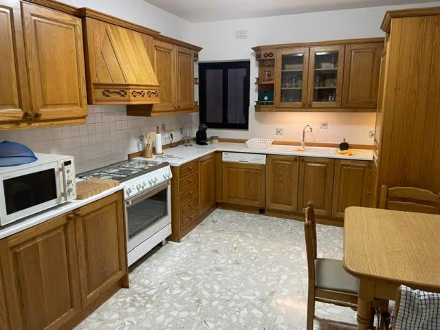 Spacious 3 Bedroom Apartment In The Heart Of St Julians Saint Julian's エクステリア 写真