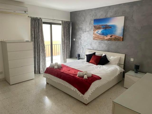 Spacious 3 Bedroom Apartment In The Heart Of St Julians Saint Julian's エクステリア 写真