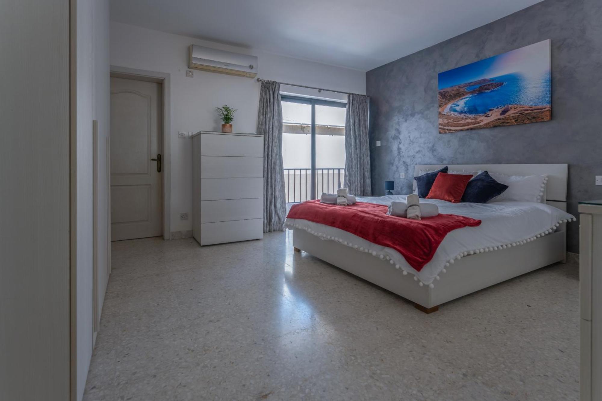 Spacious 3 Bedroom Apartment In The Heart Of St Julians Saint Julian's エクステリア 写真