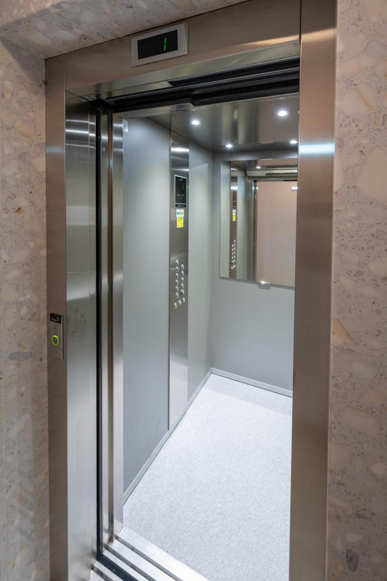 Spacious 3 Bedroom Apartment In The Heart Of St Julians Saint Julian's エクステリア 写真
