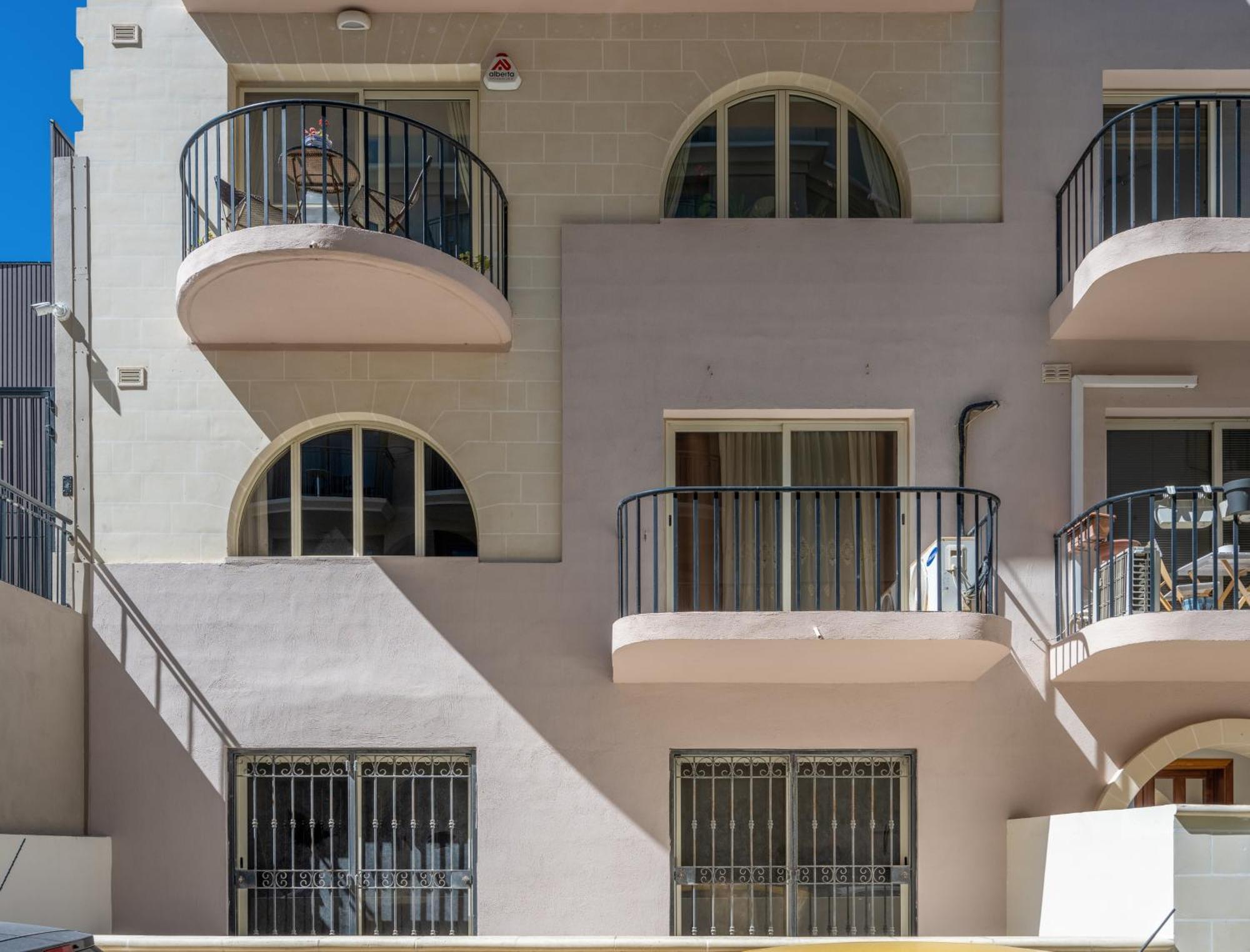 Spacious 3 Bedroom Apartment In The Heart Of St Julians Saint Julian's エクステリア 写真