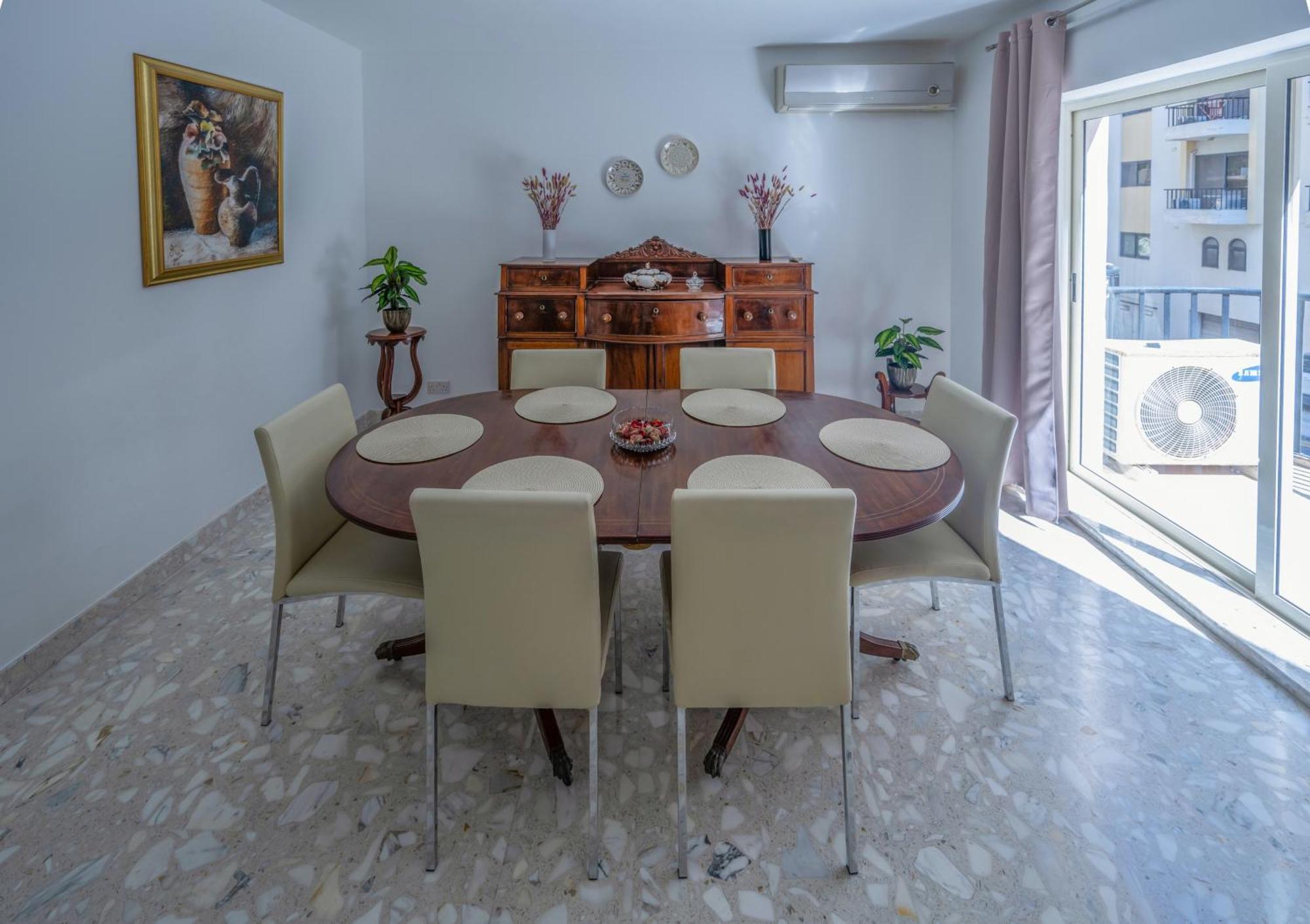 Spacious 3 Bedroom Apartment In The Heart Of St Julians Saint Julian's エクステリア 写真